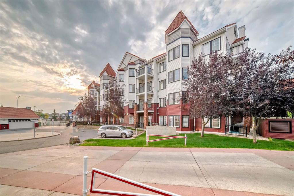 60 Royal Oak Plaza NW #120