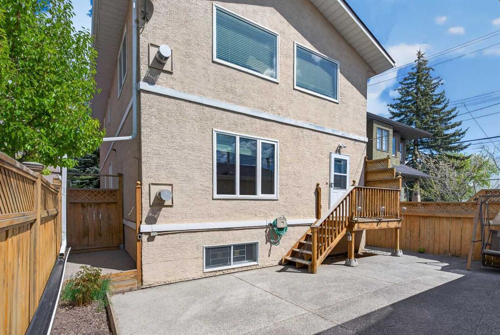 2011 6 Avenue NW photo 4