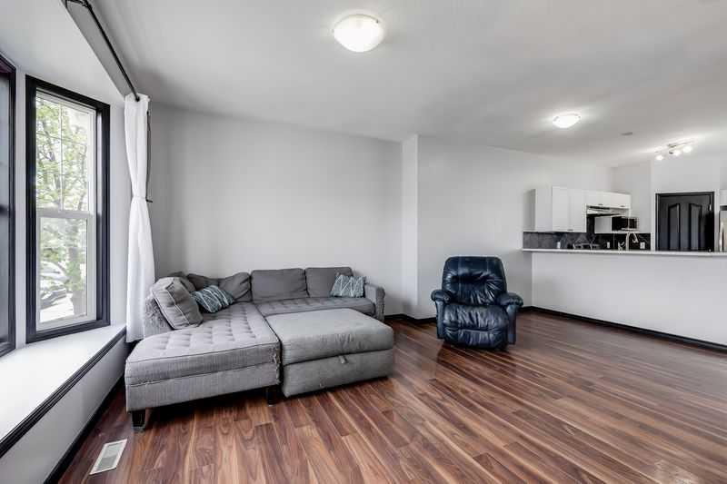703 Luxstone Square SE #1001 photo 3