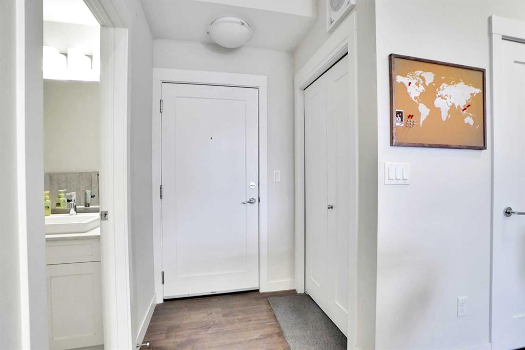 30 Walgrove Walk SE #111 photo 4