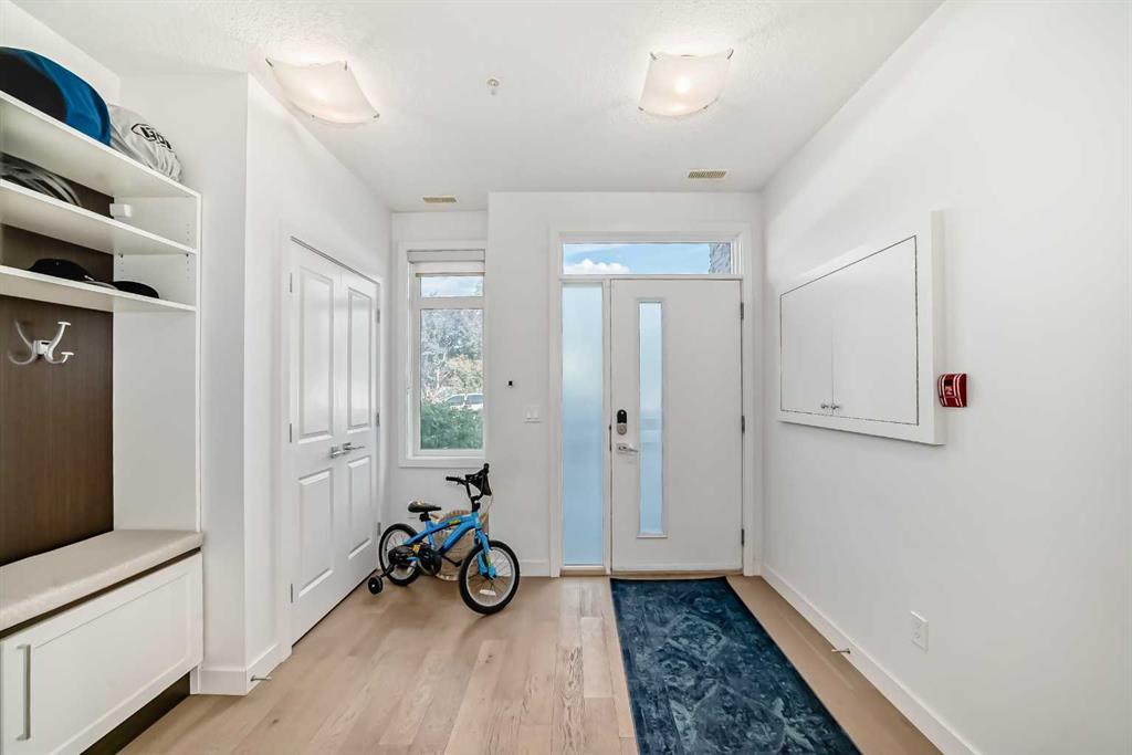 15 Rosscarrock Gate SW #109 photo 5