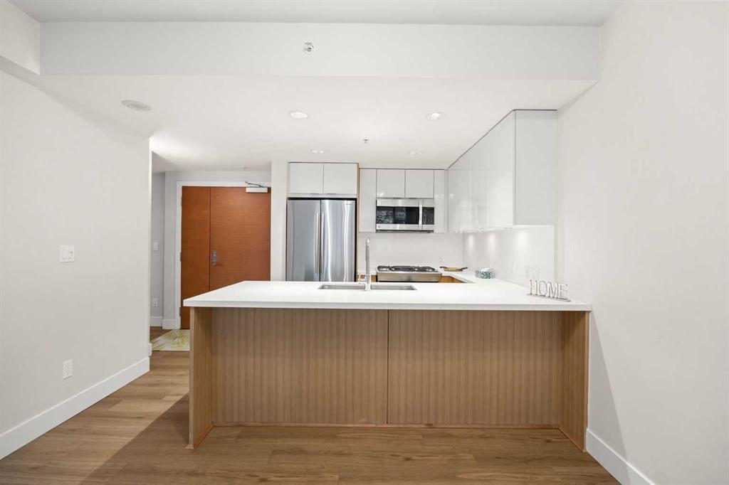 519 Riverfront Avenue SE #206 photo 5
