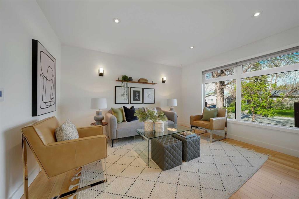 113 Langton Drive SW photo 2