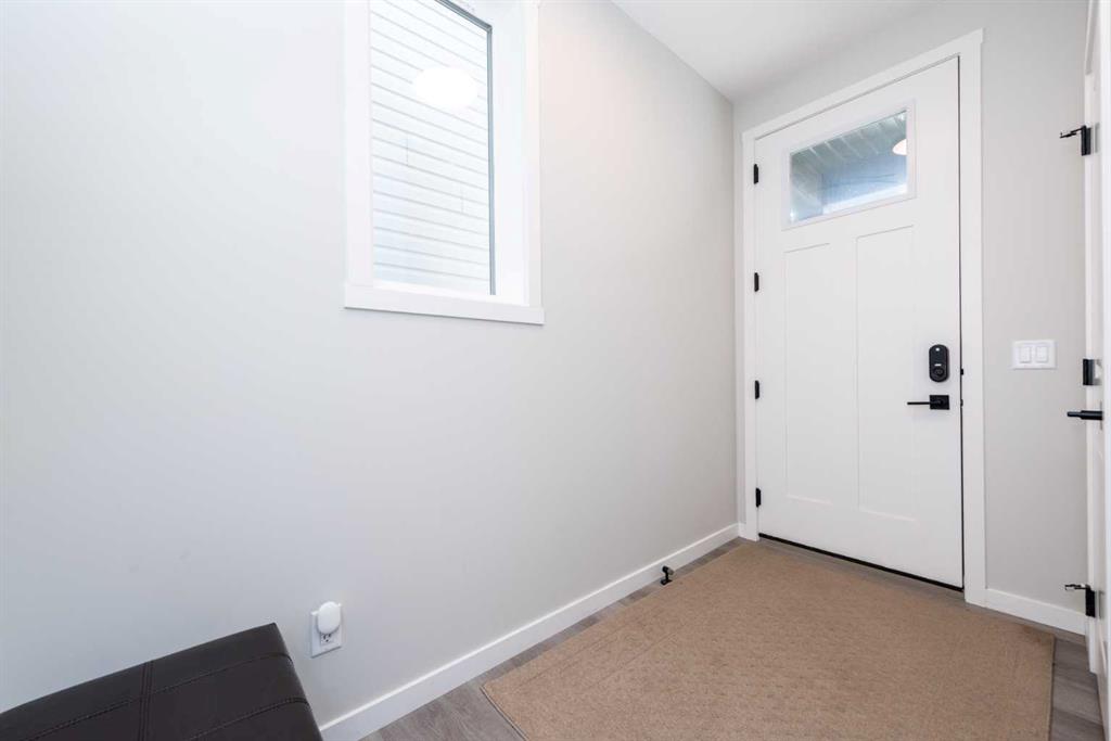 46 Savoy Landing SE photo 2