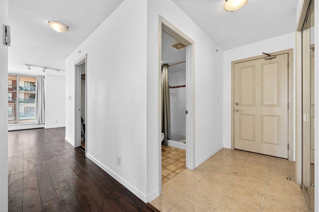 650 10 Street SW #1301 photo 4