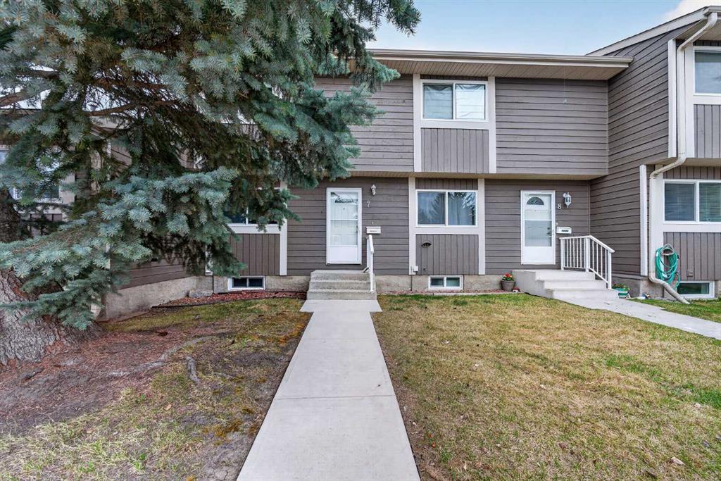 14736 Deerfield Drive SE #7
