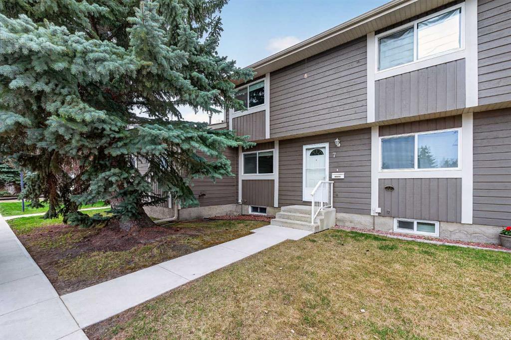 14736 Deerfield Drive SE #7 photo 2