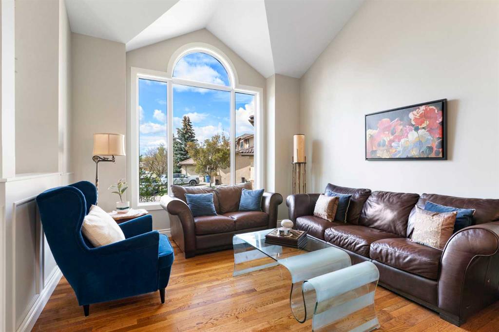 476 Silvergrove Gardens NW photo 5