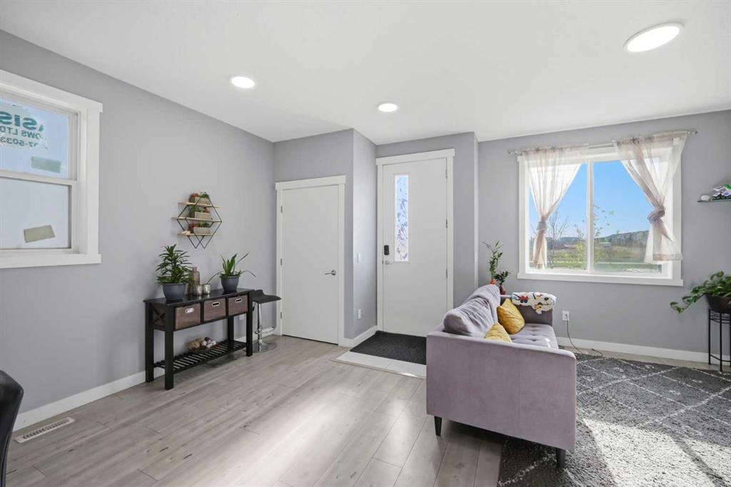 668 Cornerstone Boulevard NE photo 4