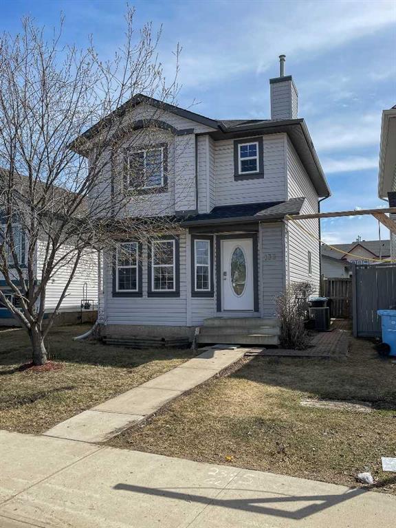 133 Diefenbaker Drive N