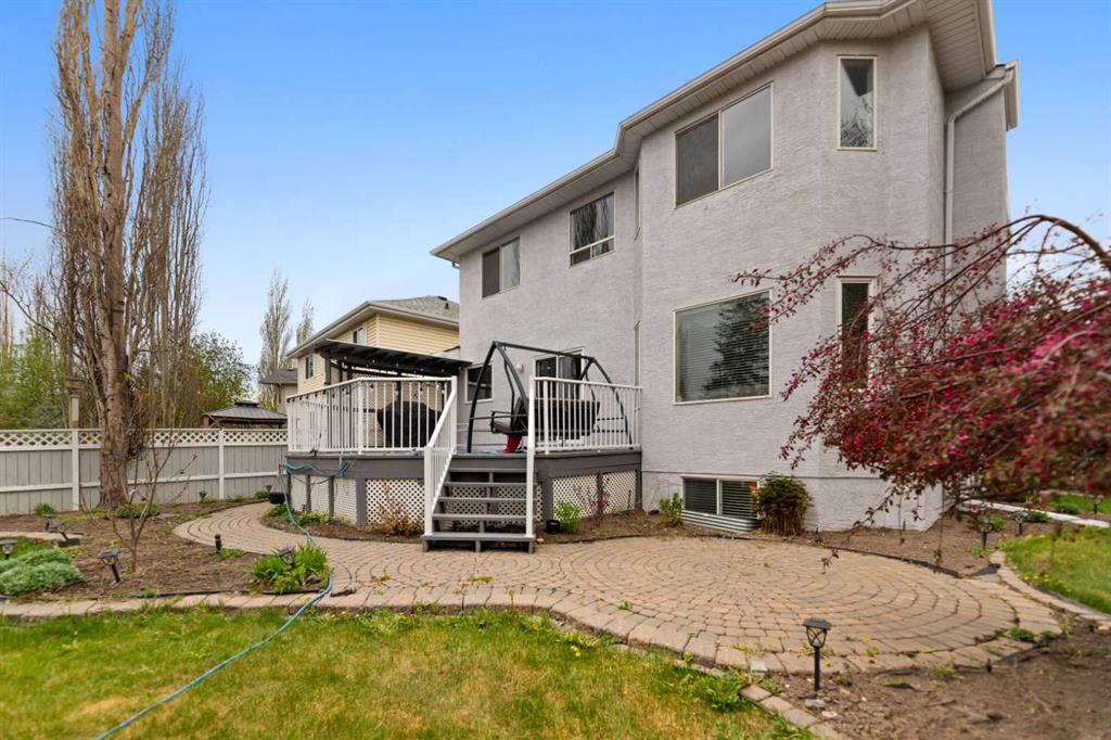 434 Douglas Woods Mews SE photo 4