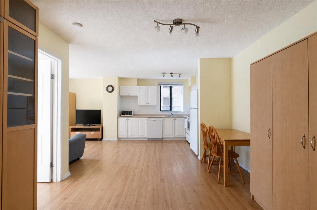 1111 6 Avenue SW #318 photo 2