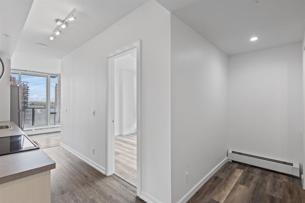 450 8 Avenue SE #712 photo 3
