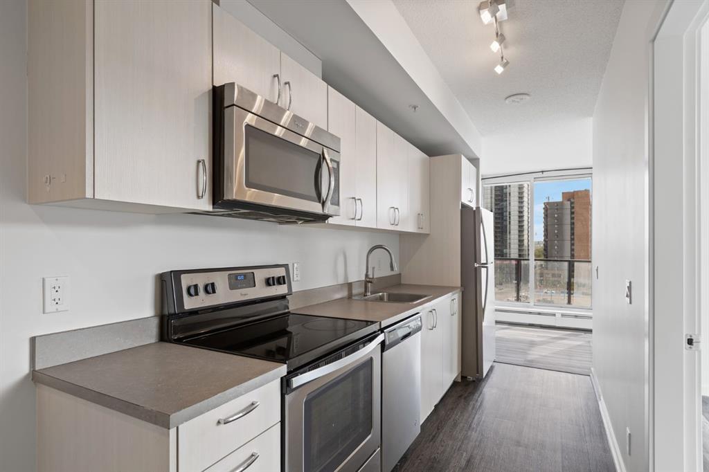 450 8 Avenue SE #712 photo 4