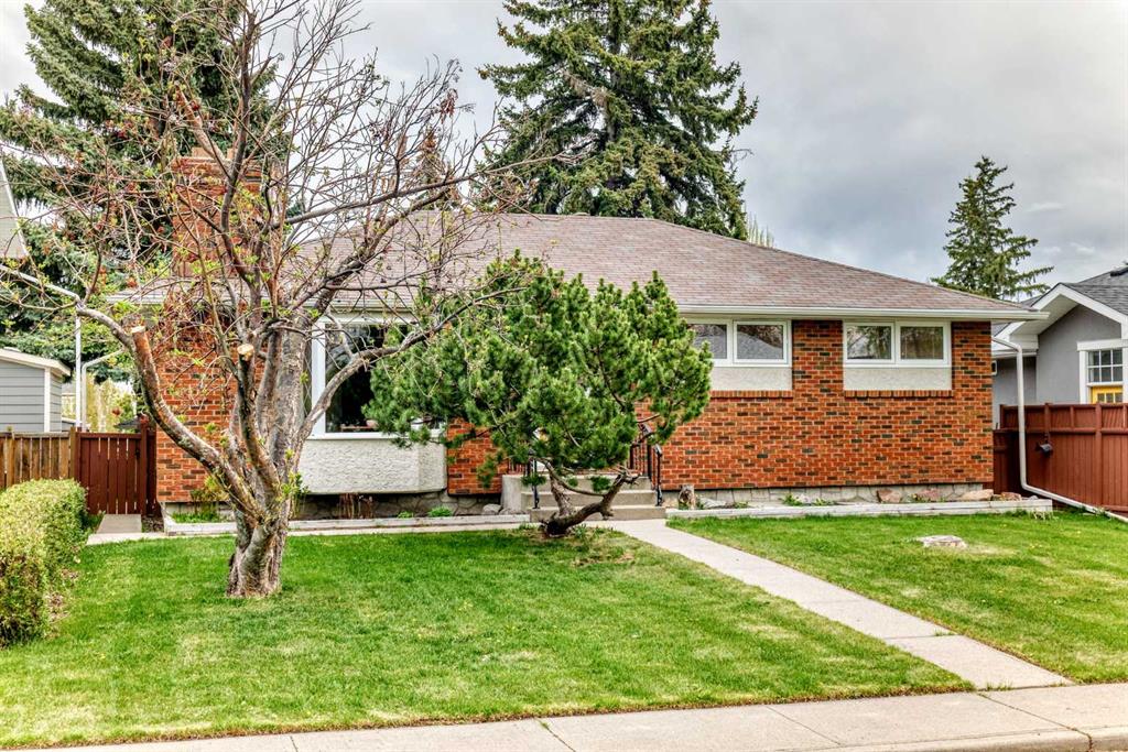 3132 48 Street SW photo 3