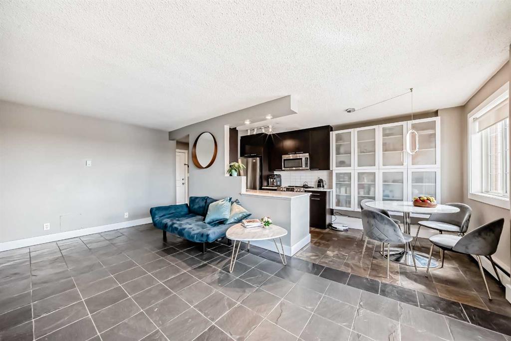 501 57 Avenue SW #401 photo 4