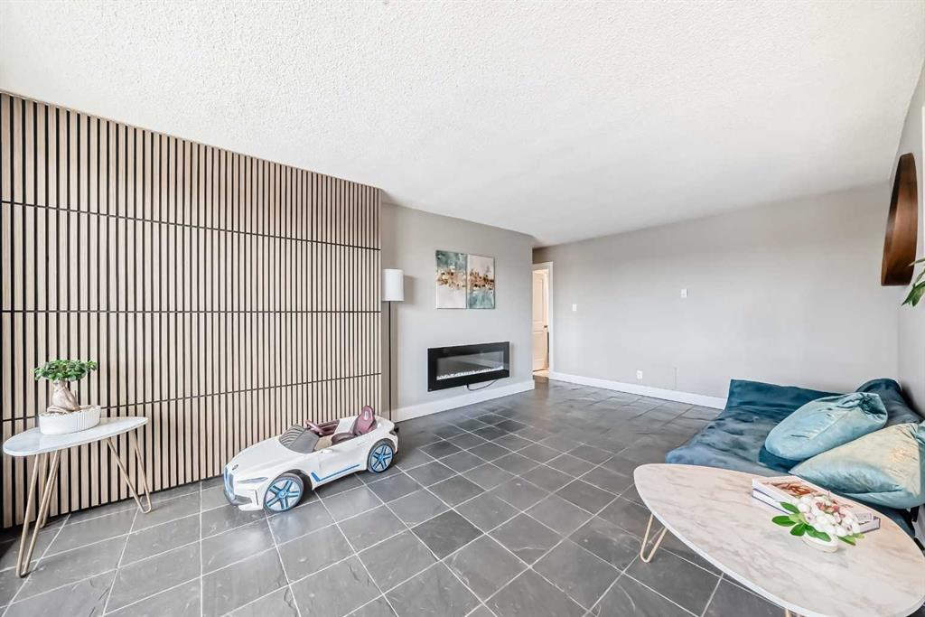 501 57 Avenue SW #401 photo 5