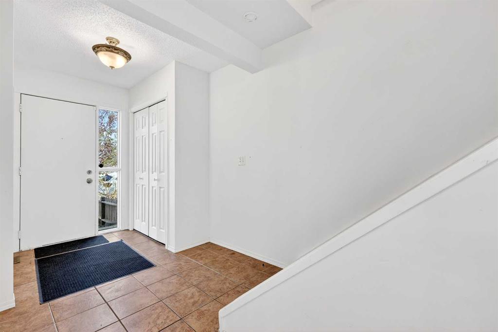 5615 1 Avenue SE photo 3