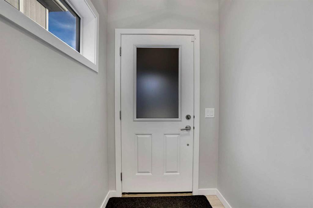 179 Lucas Heights NW photo 3