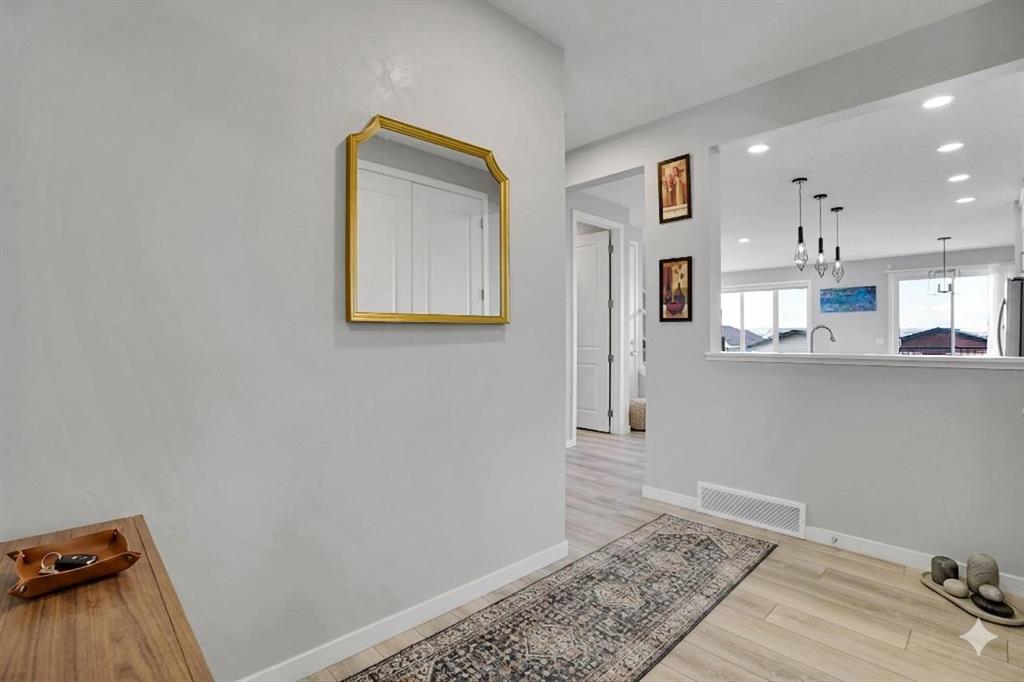 179 Lucas Heights NW photo 4