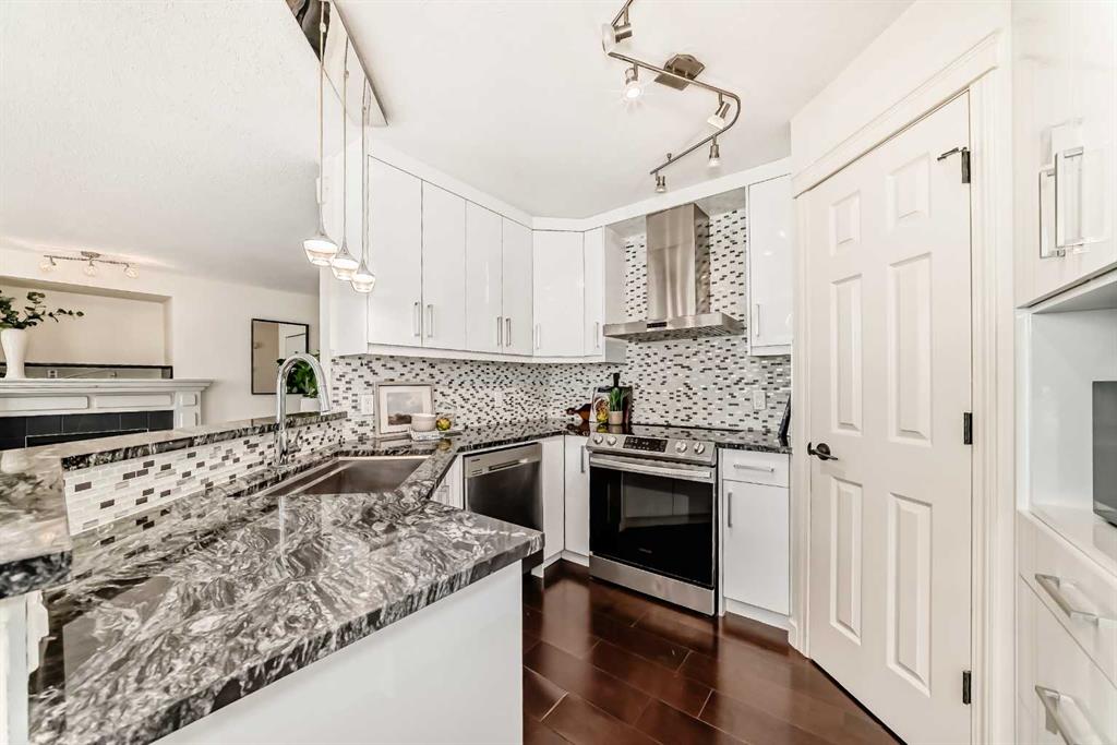 262 Coventry Court NE photo 5
