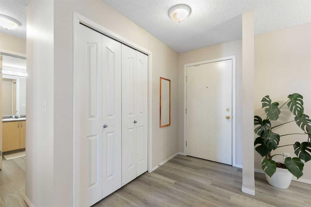 2371 Eversyde Avenue SW #2320 photo 5