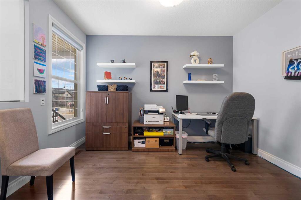 15 Sherwood Square NW photo 3
