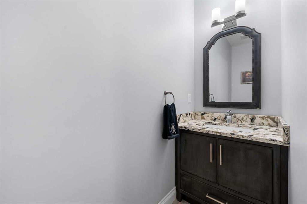 15 Sherwood Square NW photo 5