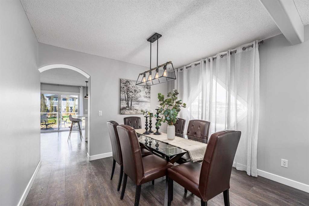 724 Luxstone Landing SW photo 5