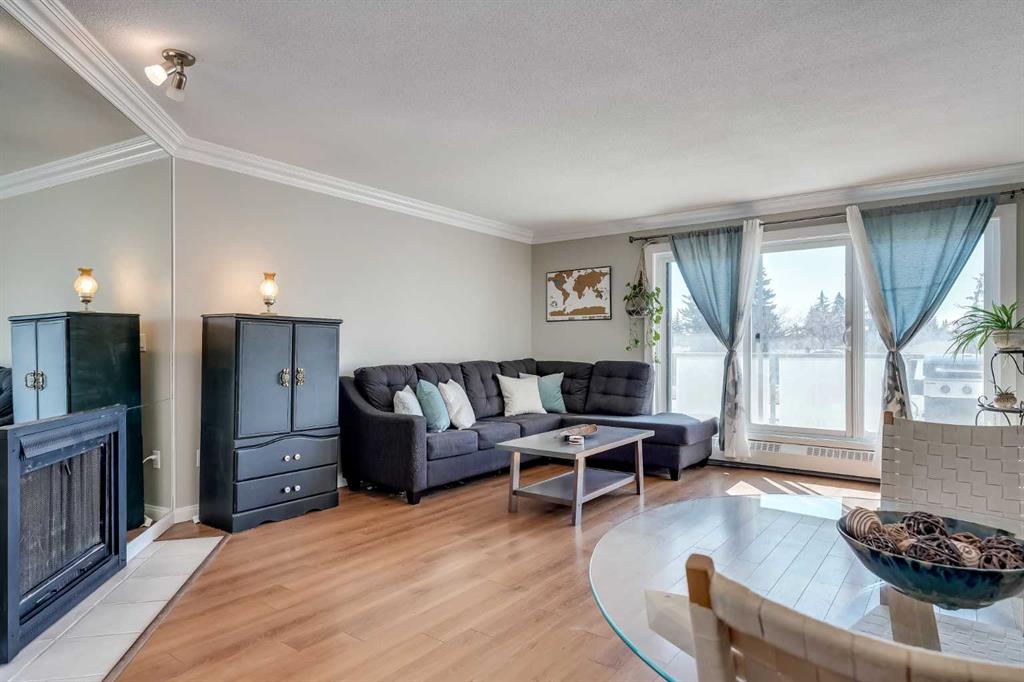 333 Garry Crescent NE #211 photo 3