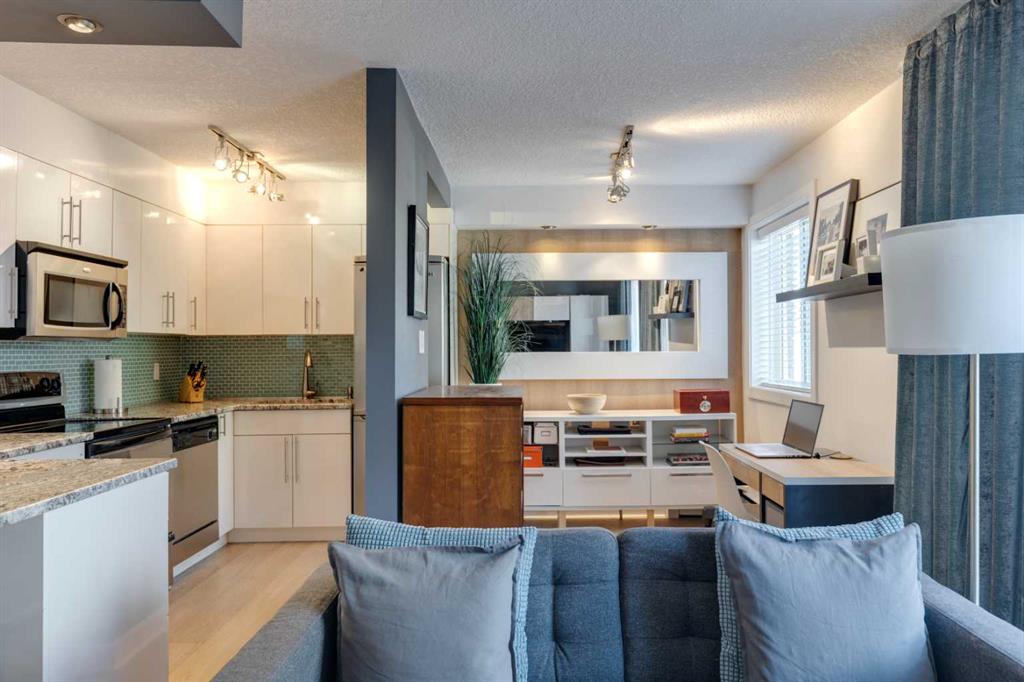 1904 10 Street SW #304 photo 4