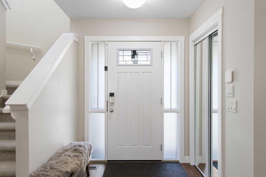 1492 Legacy Circle SE photo 3