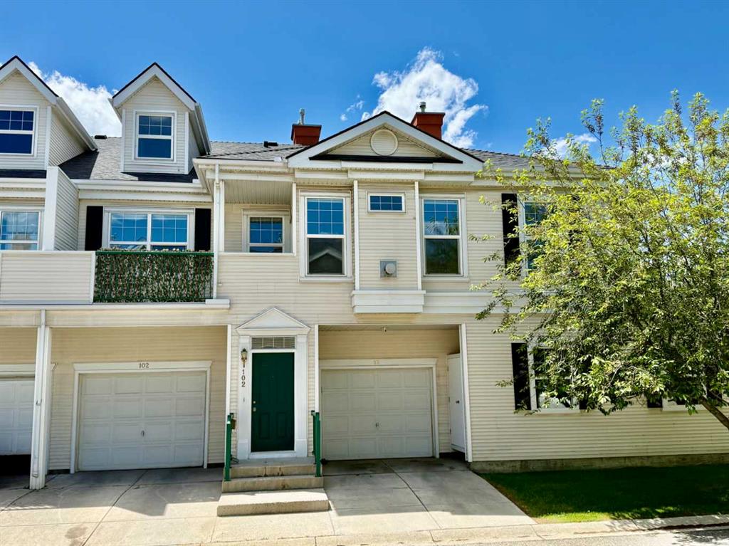 102 Prestwick Gardens SE