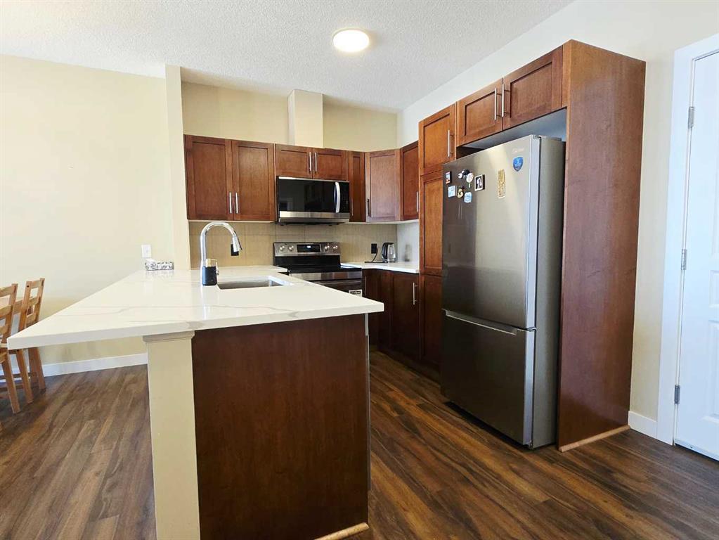 76 Panatella Road NW #301 photo 2