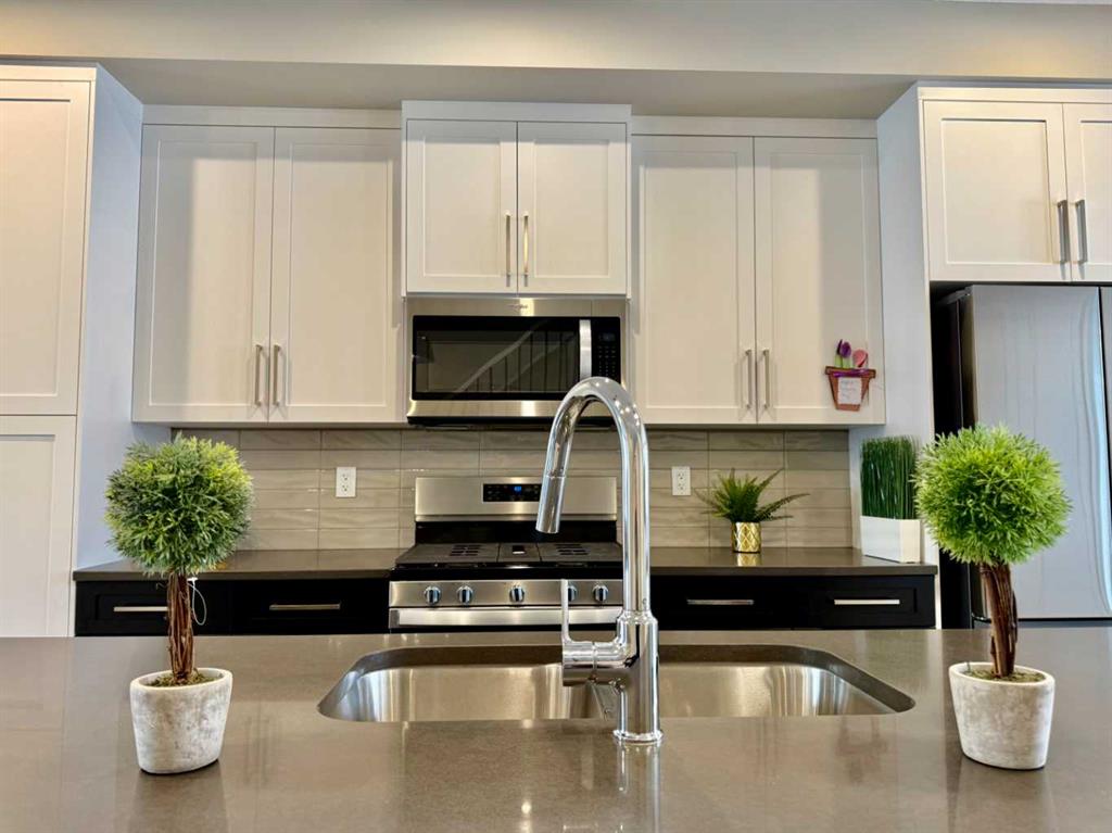 399 Sora Boulevard SE photo 2