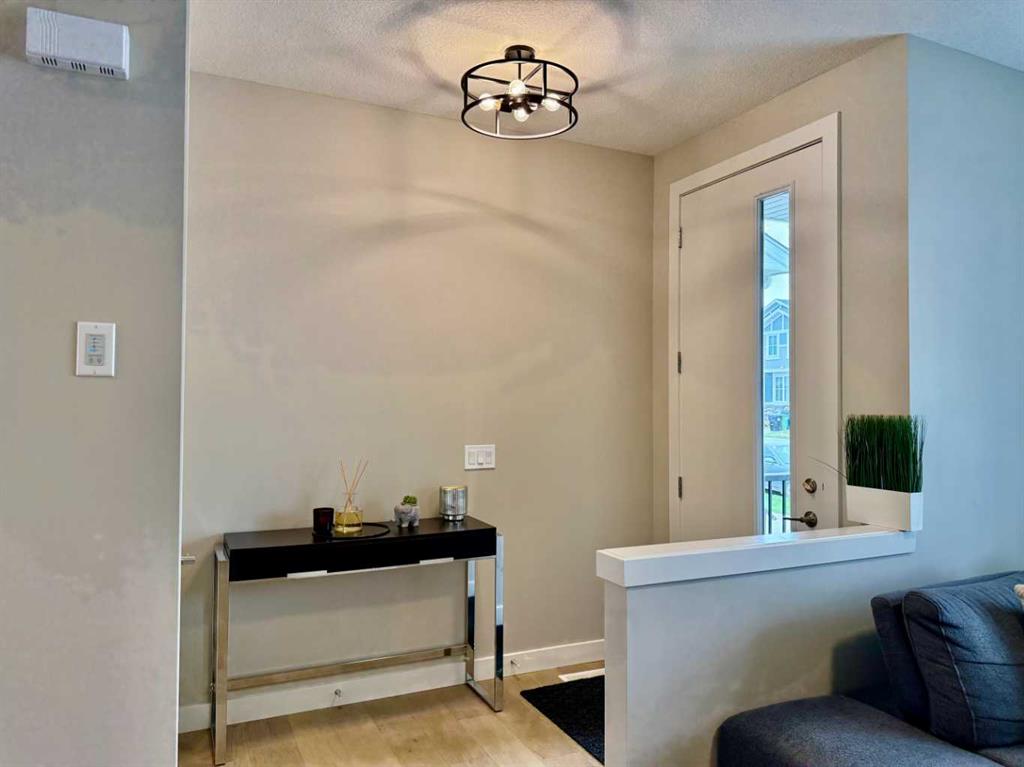 399 Sora Boulevard SE photo 5