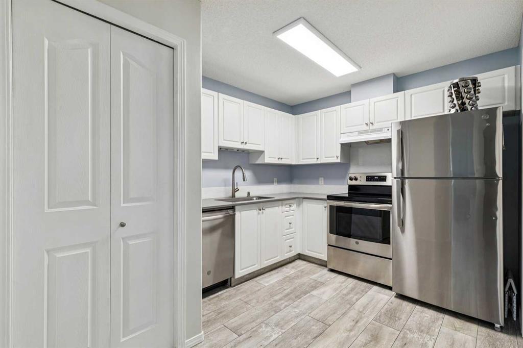 5000 Somervale Court SW #139 photo 4