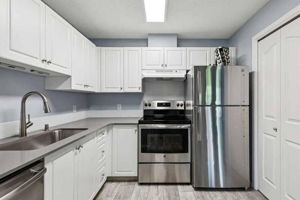 5000 Somervale Court SW #139 photo 5