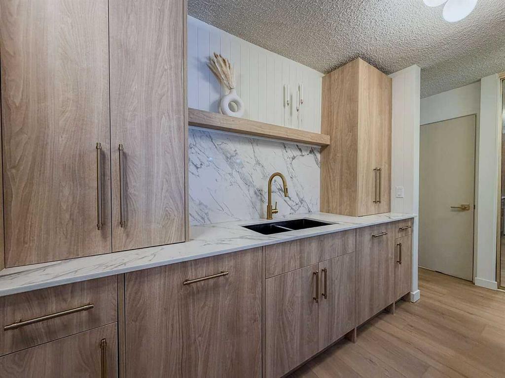 4001B 49 Street NW #2106 photo 3