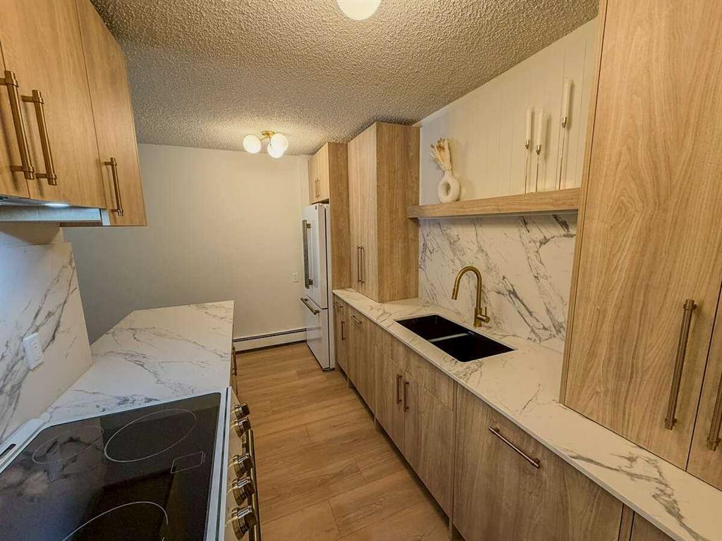 4001B 49 Street NW #2106 photo 4