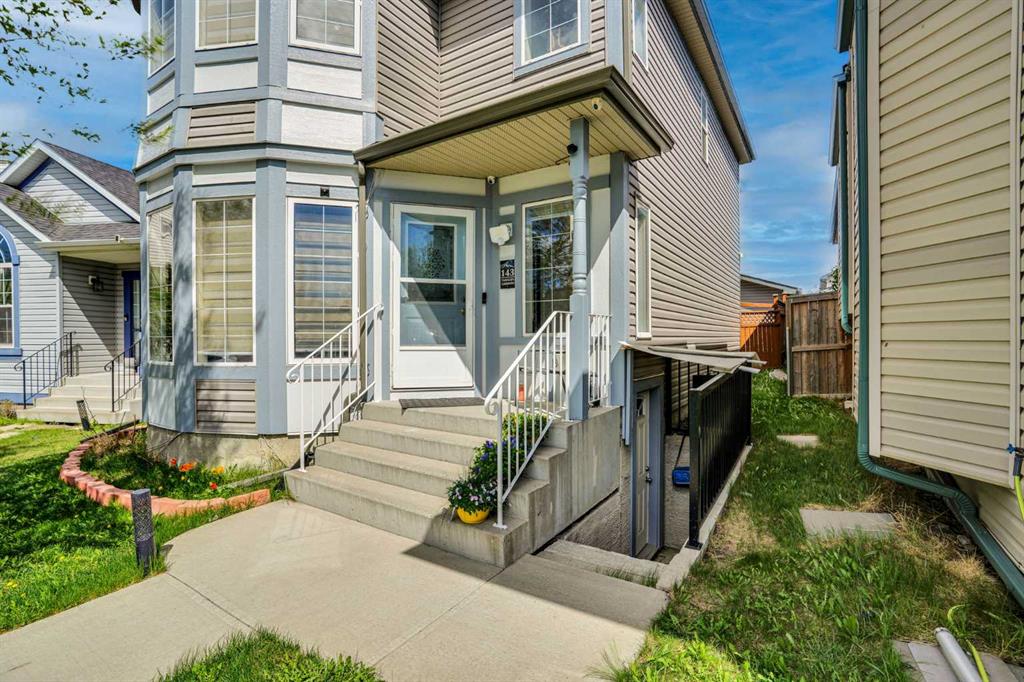 143 Taralea Gardens NE photo 3