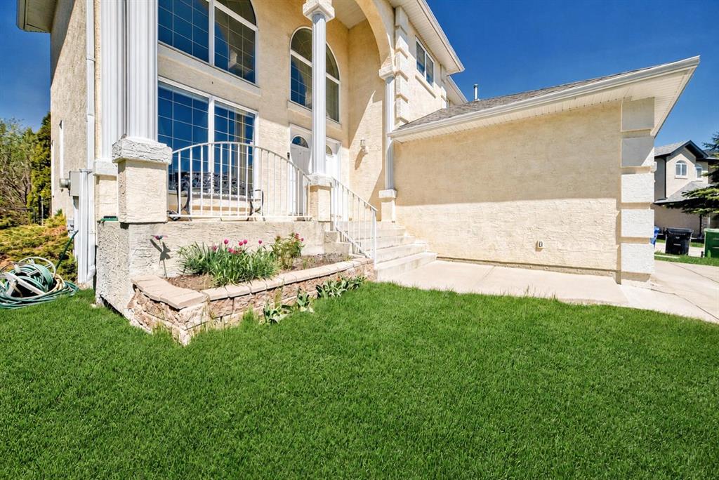 130 PANORAMA HILLS View NW photo 3
