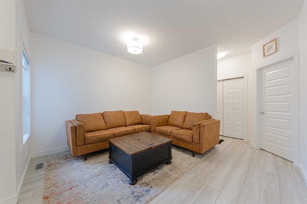 70 Saddlestone Green NE photo 4