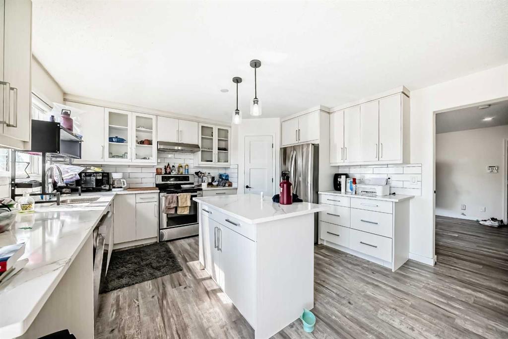 125 Coral Springs Bay NE photo 4