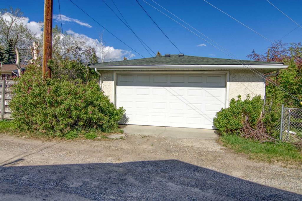 3403 19 Street NW photo 4