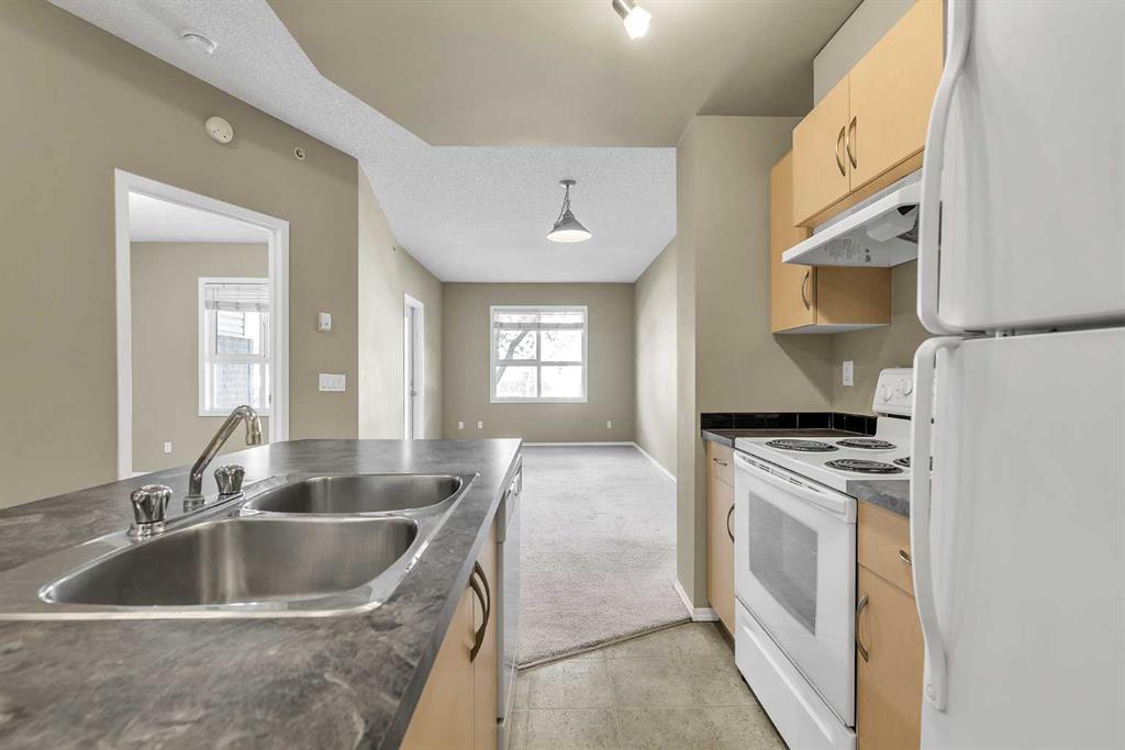 73 Erin Woods Court SE #1103 photo 3