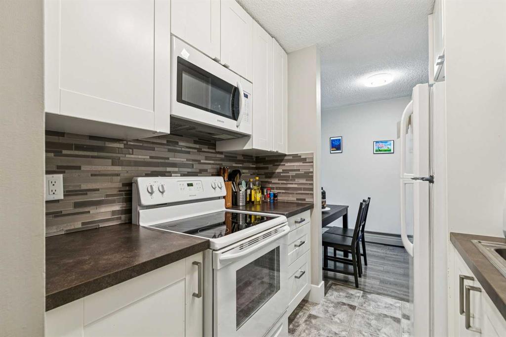 315 Heritage Drive SE #208 photo 5