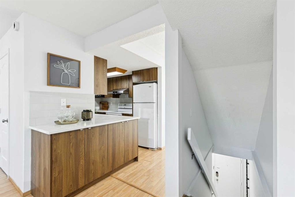 1055 72 Avenue NW #72 photo 5