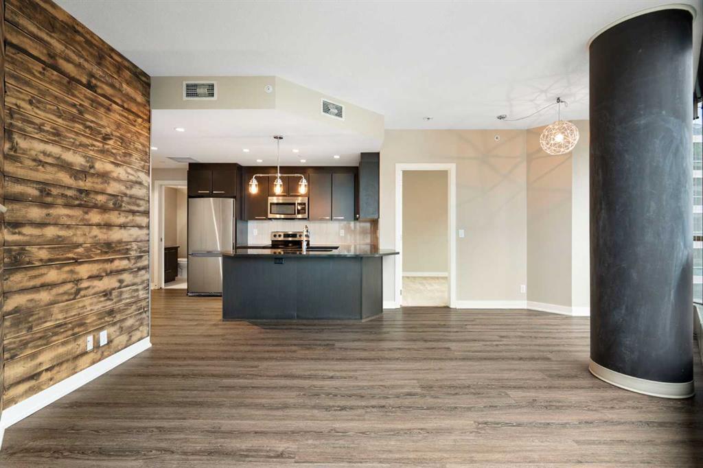 225 11 Avenue SE #1210 photo 2