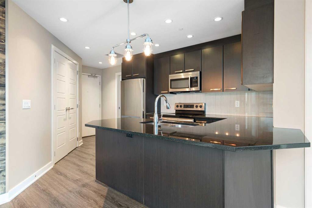 225 11 Avenue SE #1210 photo 5